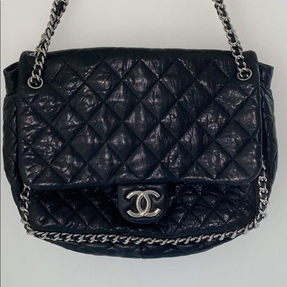 Chanel 11C Chain Around Maxi Black